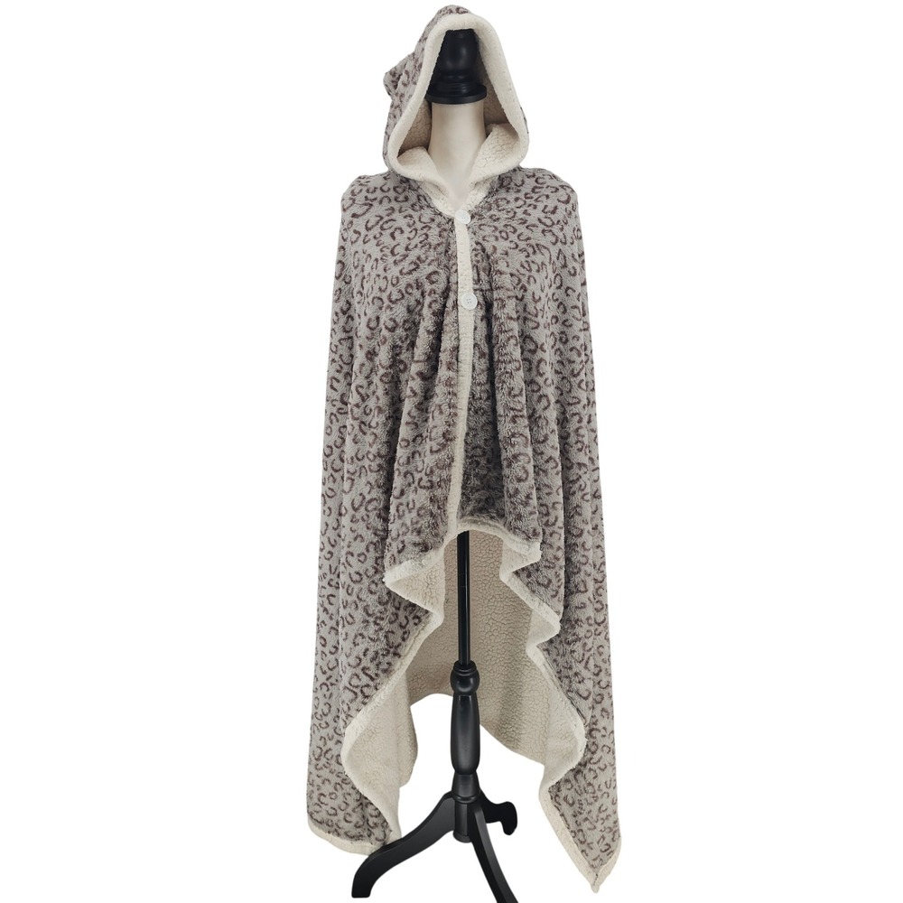 Soft Surroundings Hooded Throw Blanket Cape OS Gray Leopard Print Cozy Sherpa